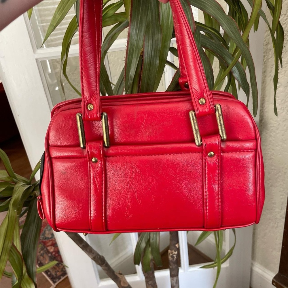 Y2K red shoulder bag